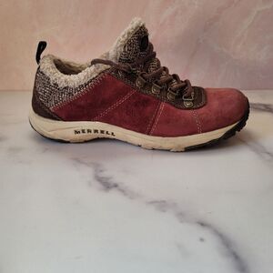 Merrell kids youth size 6 burgundy sporty athletic faux fur low top winter shoe